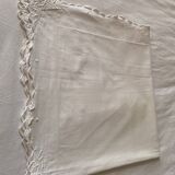 Taie with embroidery