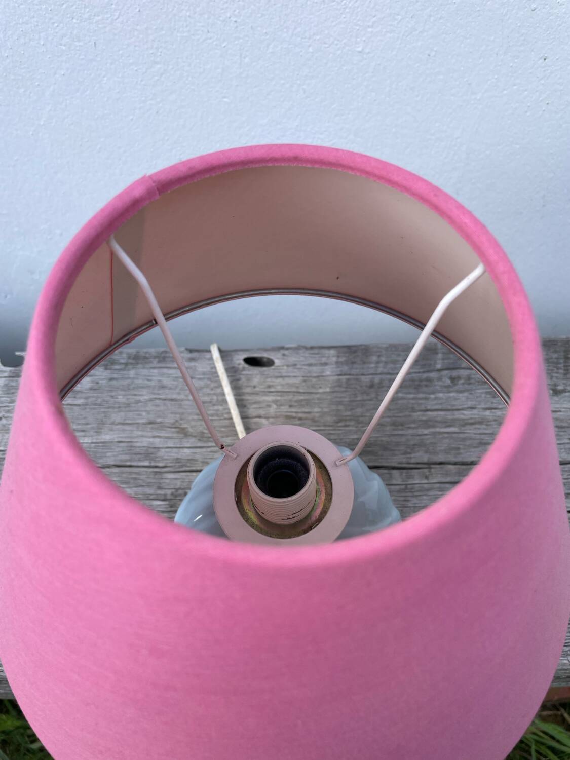 Romantic blue and pink ceramic lamp