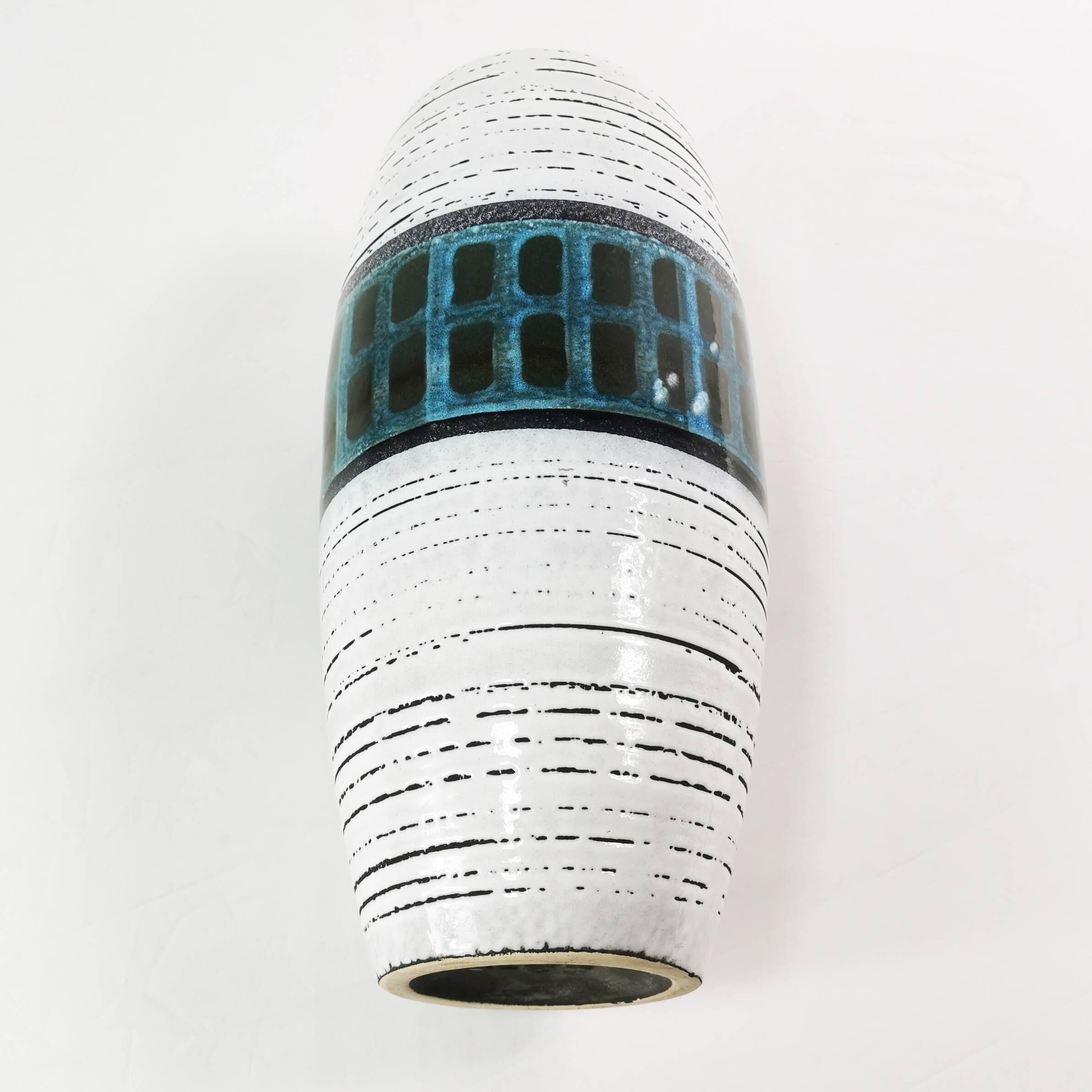 Modernist, large ceramic vase, Scheurich, Germany, 1970s.