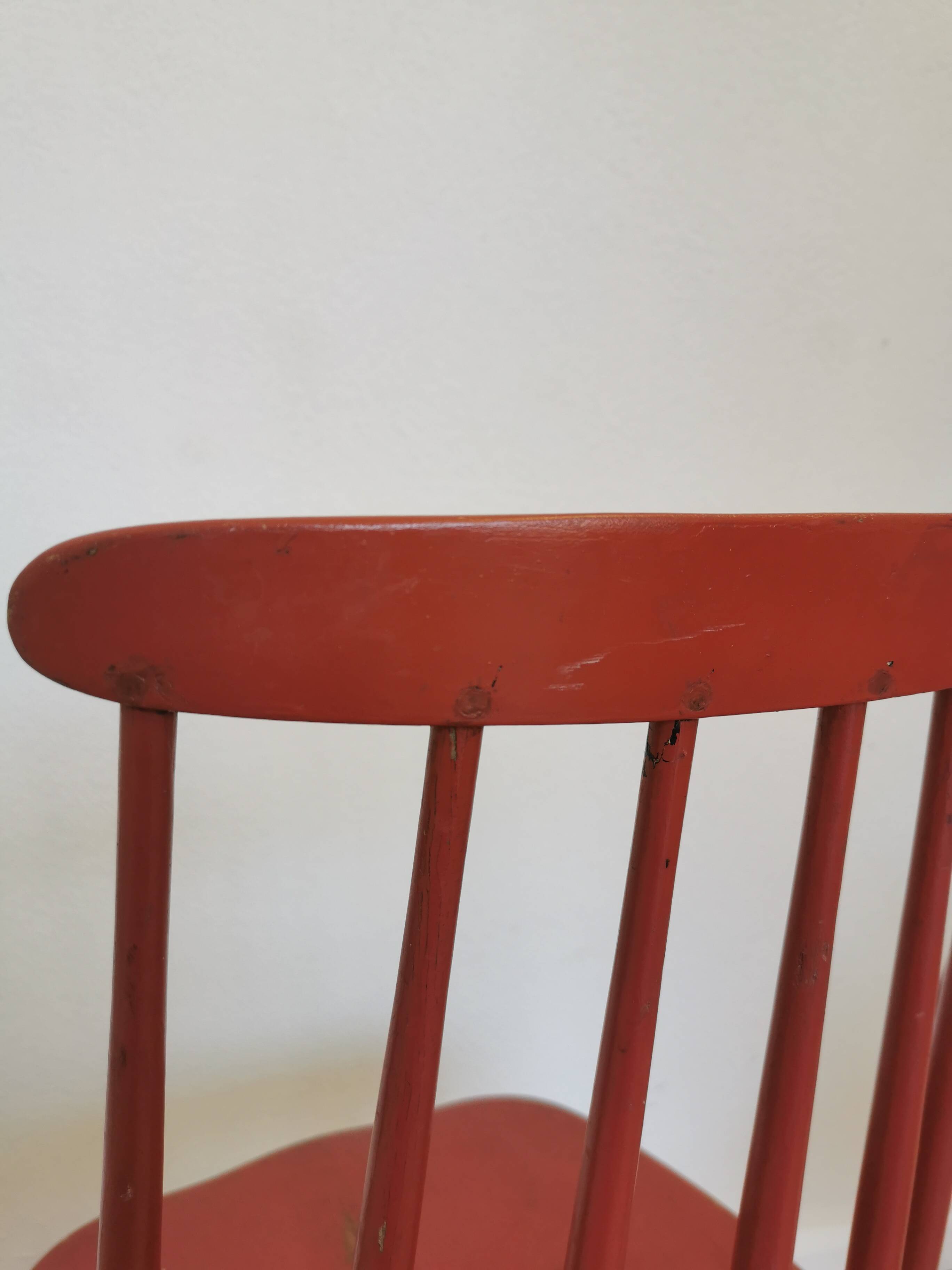Vintage Coral Red Dining Chair: Ilmari Tapiovaara Style, Stol Kamnik 1960s