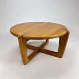 Mid Century Scandinavian Round Oak Coffee table, 1960s