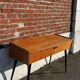 Console / bureau vintage en bois, pied compas