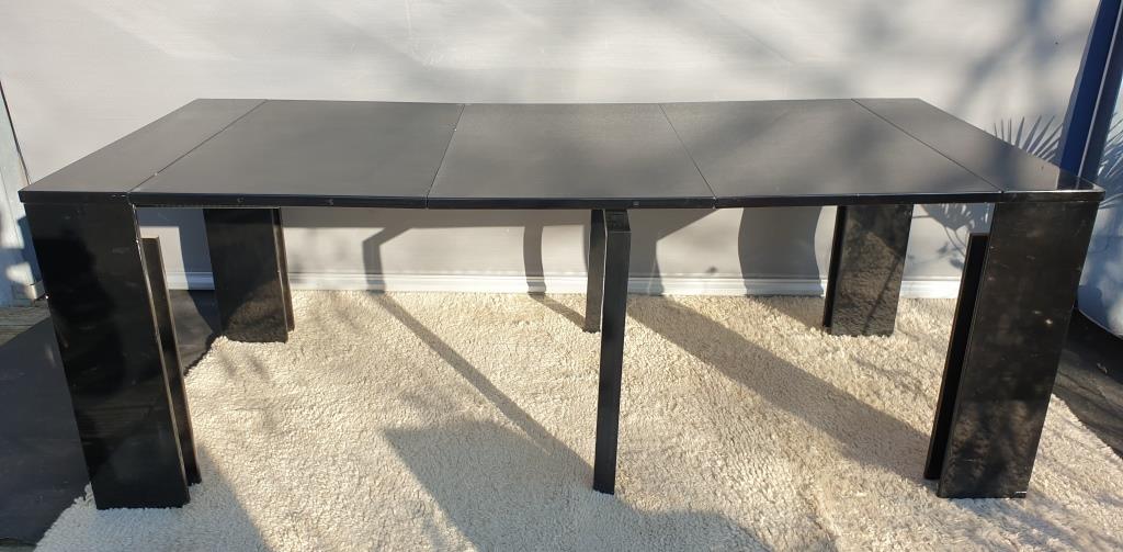 Table with extendable mechanism XXL black lacquer