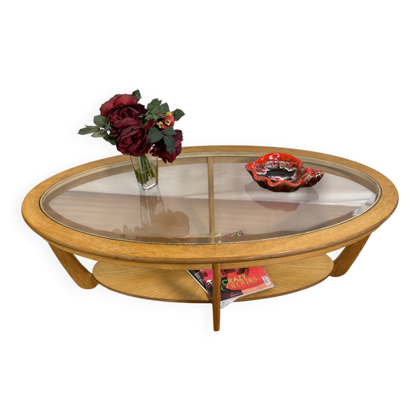 Table basse vintage en chêne de style mi-siècle par Nathan Furniture avec bords.