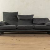"675 Maralunga" Sofa by Vico Magistretti for Cassina