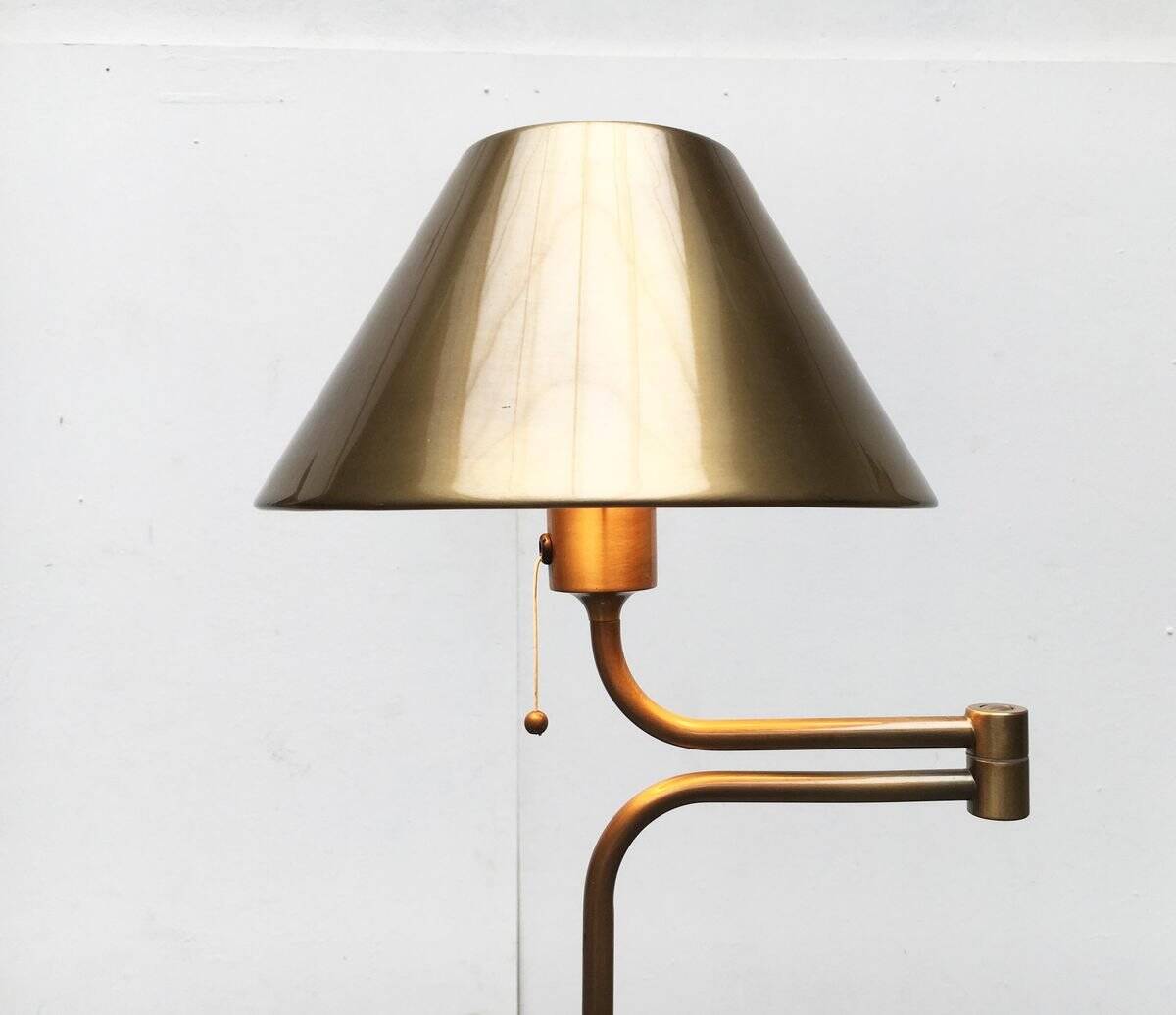 Lesan floor lamp in vintage German brass, Hollywood Regency style by Florian Schulz, 1970s.