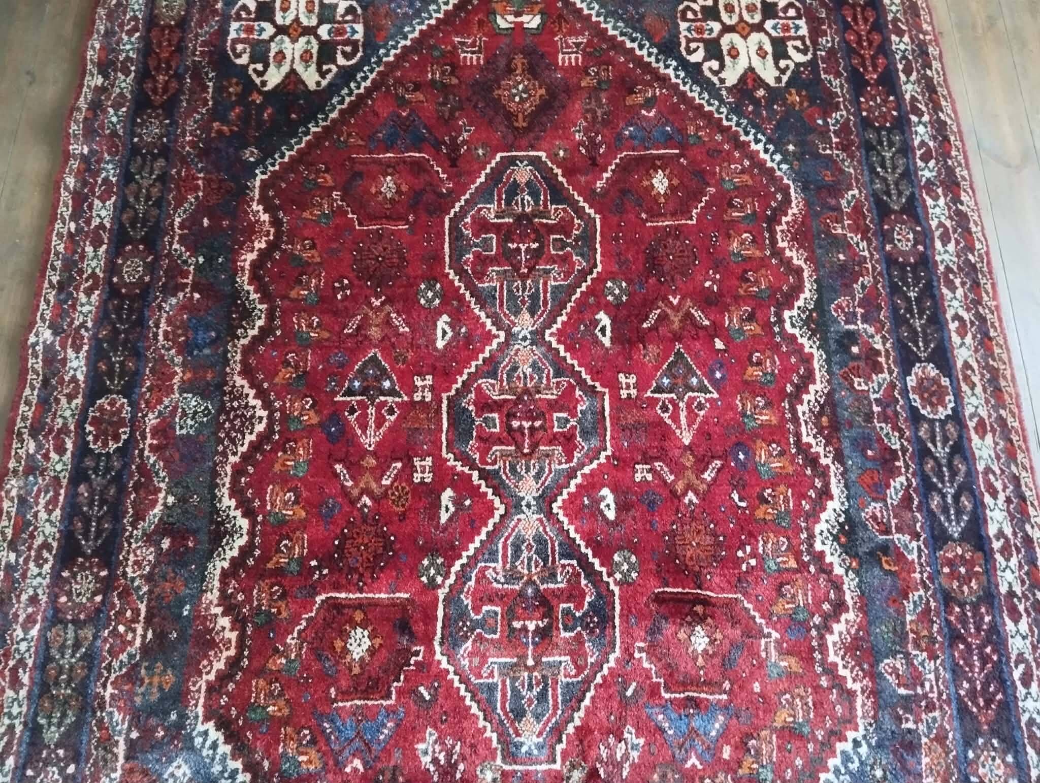 Tapis Persan Shiraz fait main 265x173cm