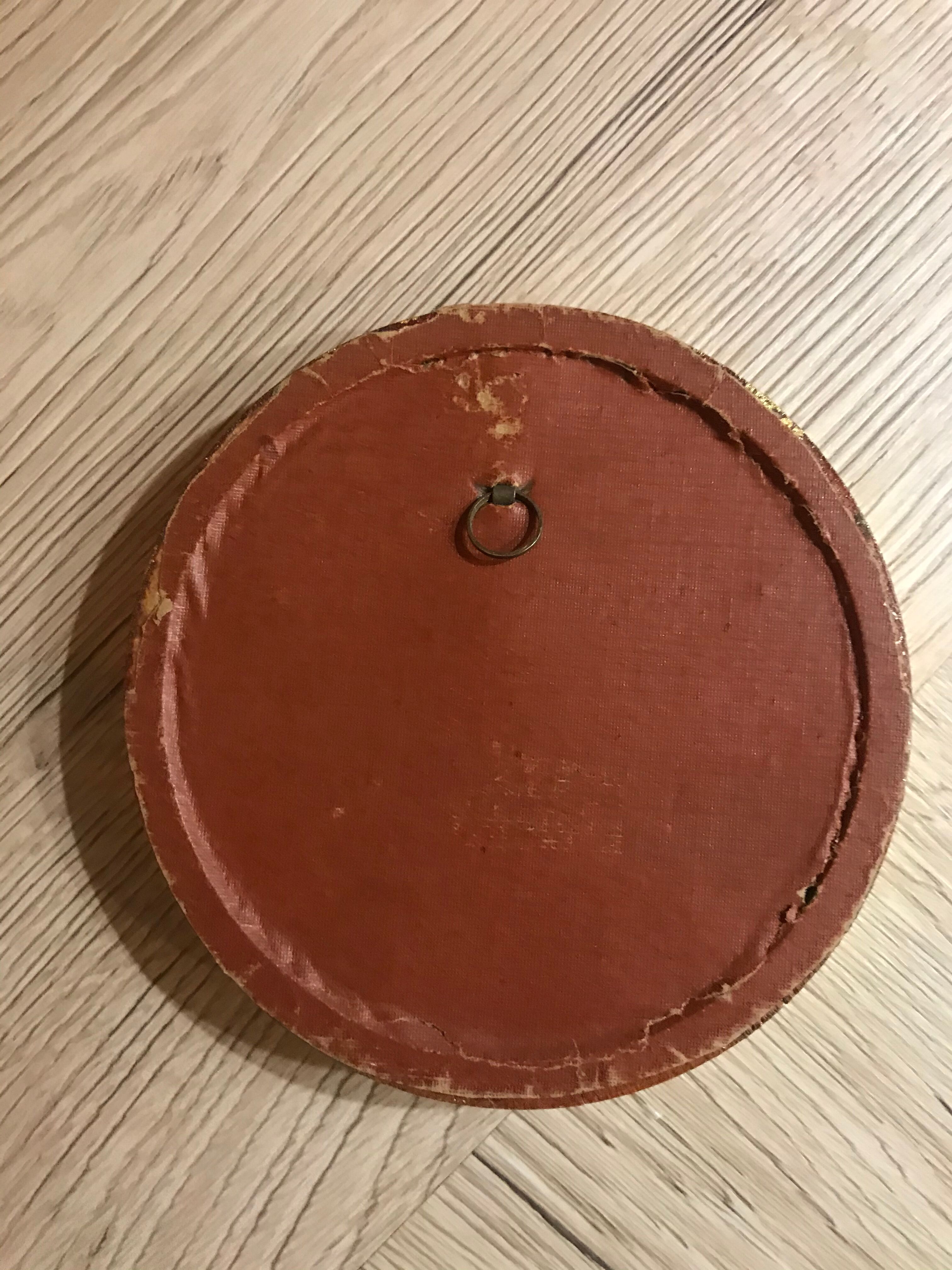 Vintage round frame gilded wood