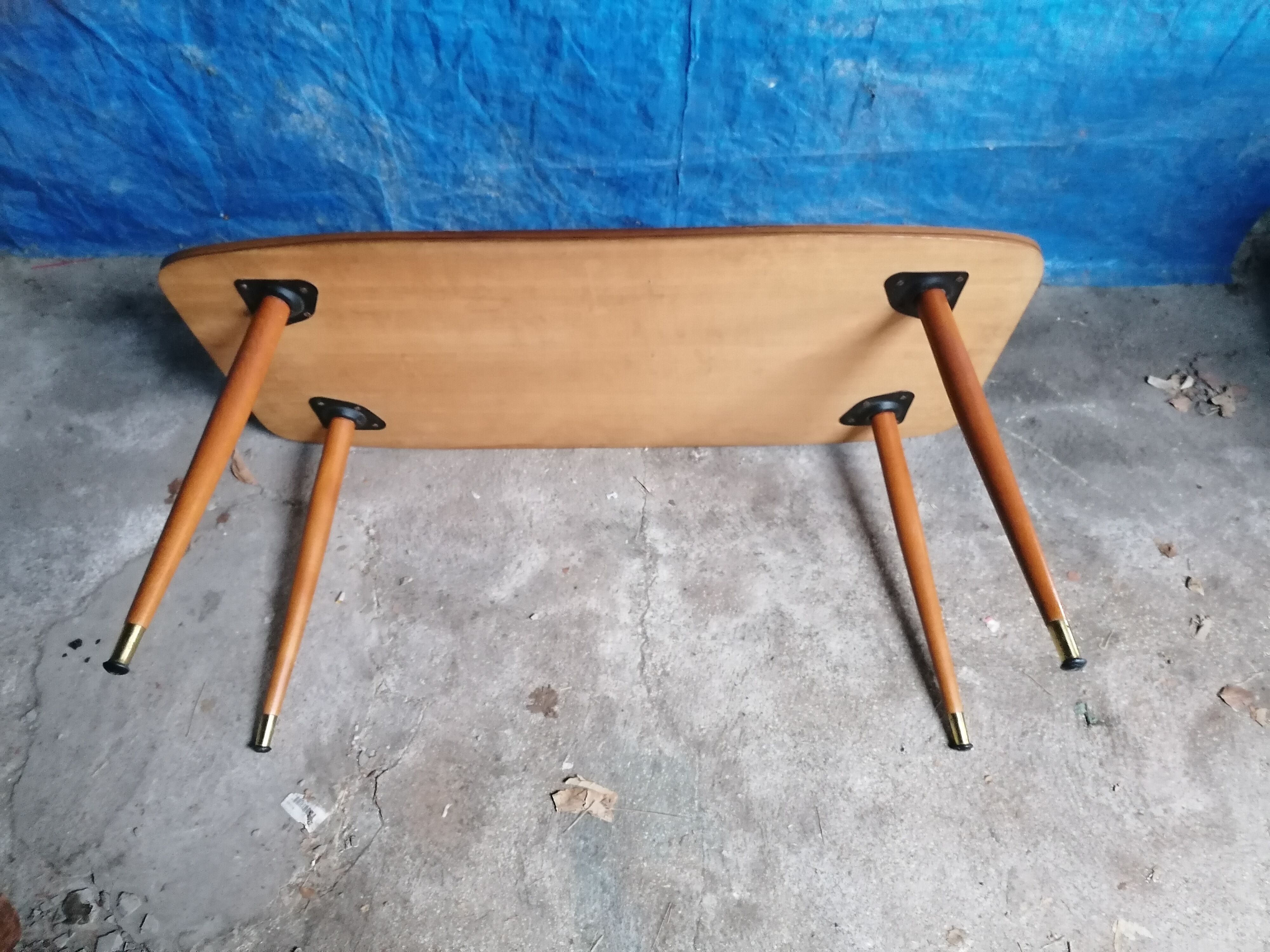Table basse de salon bois scandinave pieds compas vintage