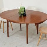 Round extendable teak table 1970