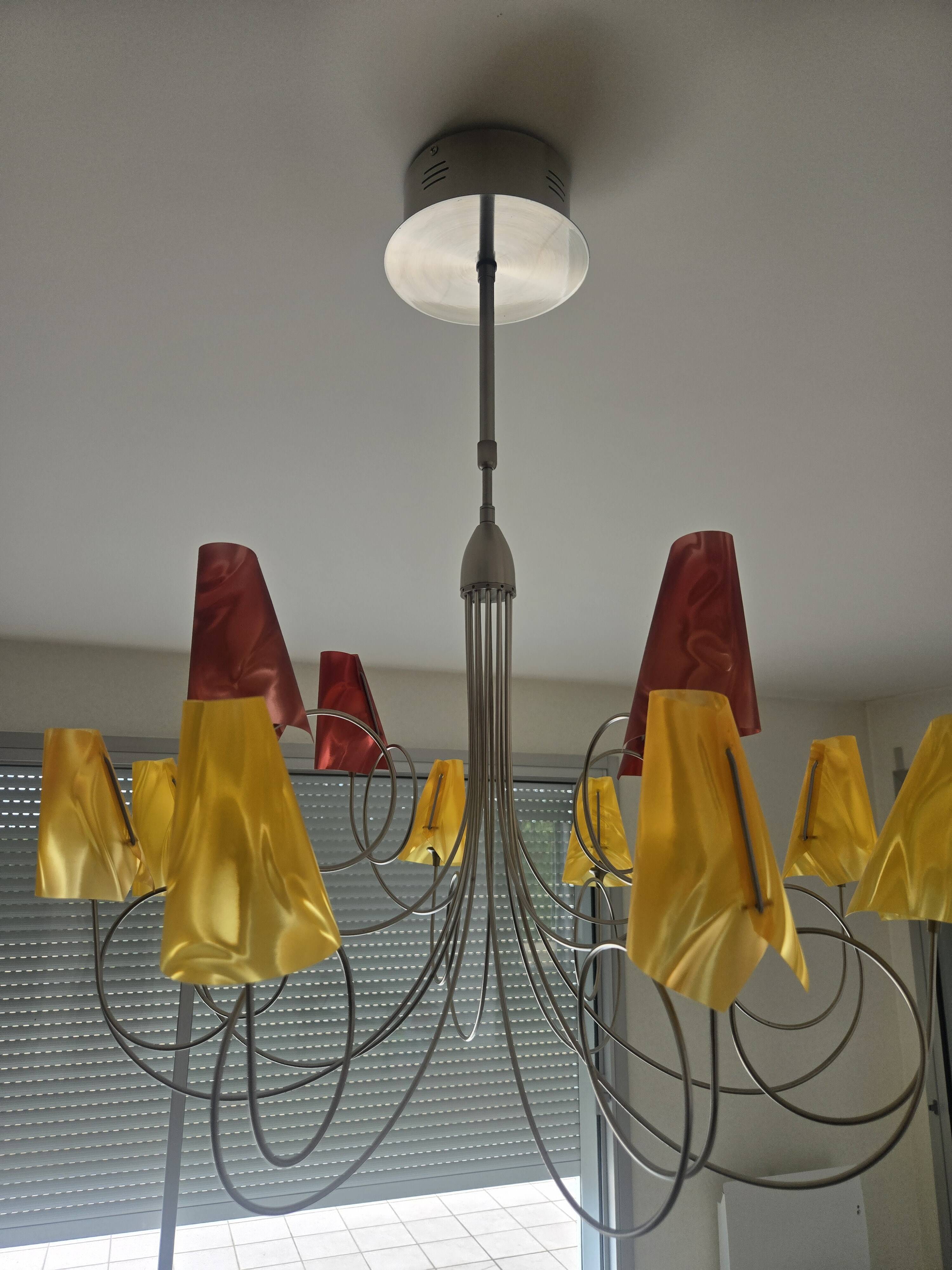 Suspension House Le Dauphin