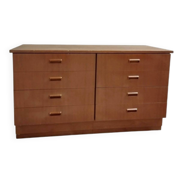 Scandinavian chest of drawers with 8 drawers