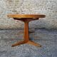 Baumann oval table