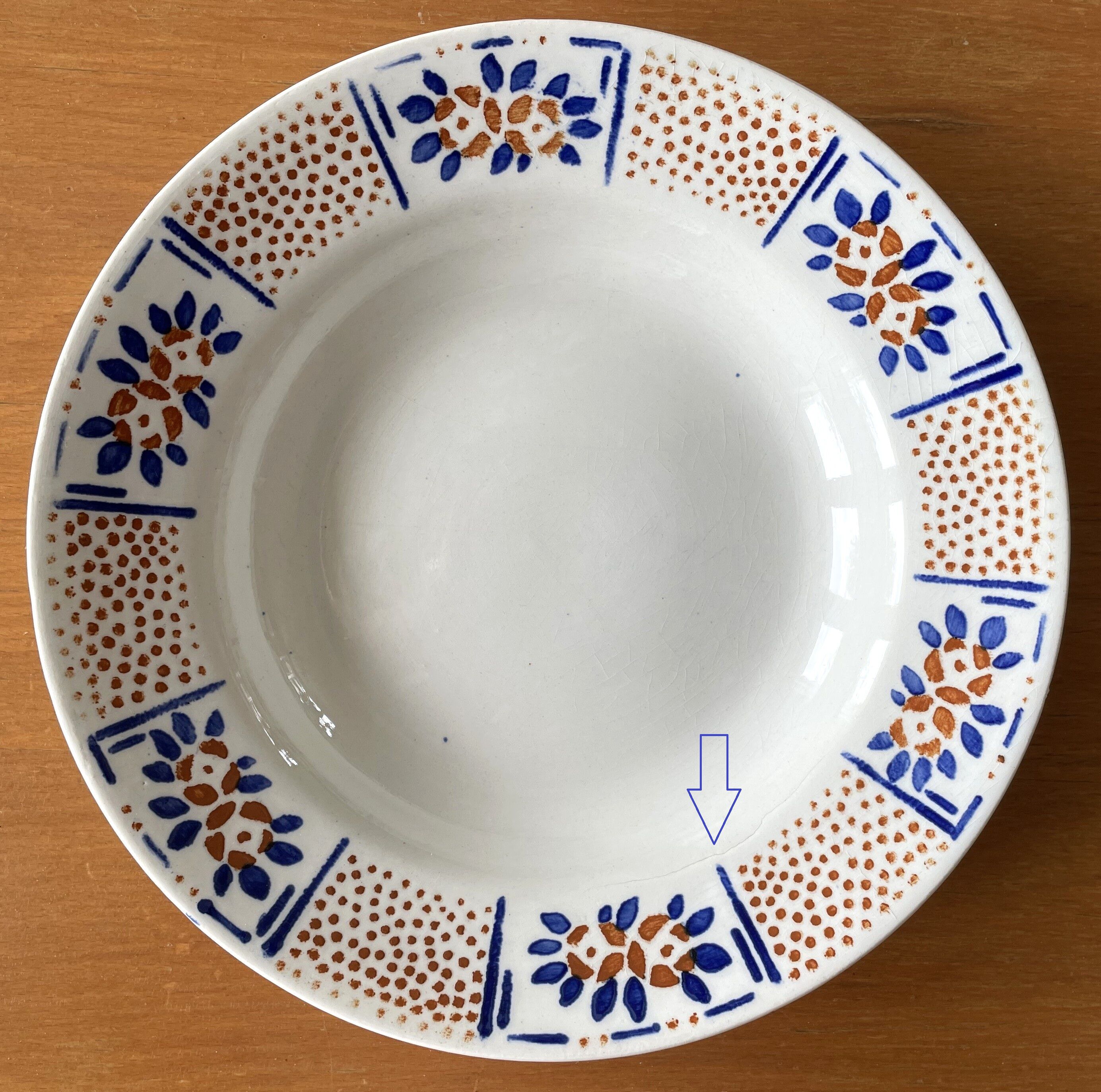 6 antique deep plates in Gien earthenware
