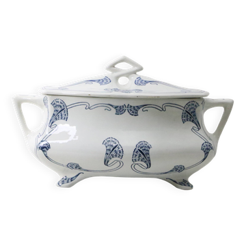 Art Nouveau soup tureen in Onnaing earthenware
