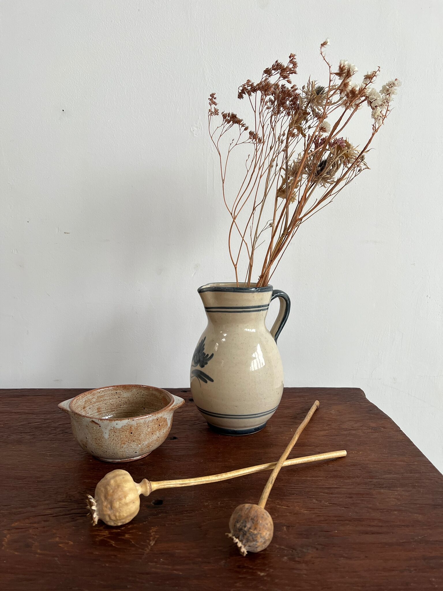 Off-white glossy ceramic decanter, hand-painted gray blue patterns H:20cm