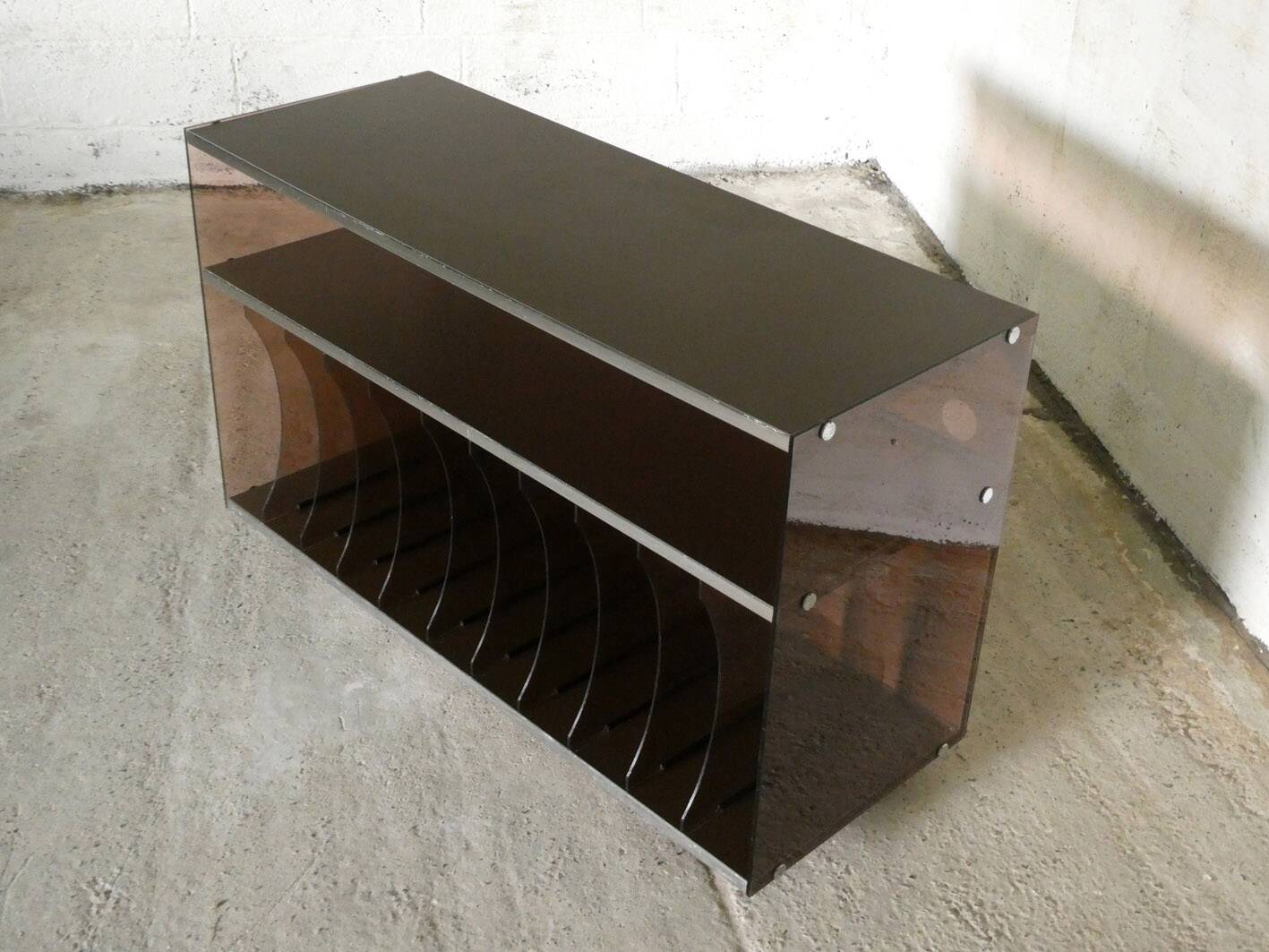 meuble hi-fi en plexiglas fumé, 1970