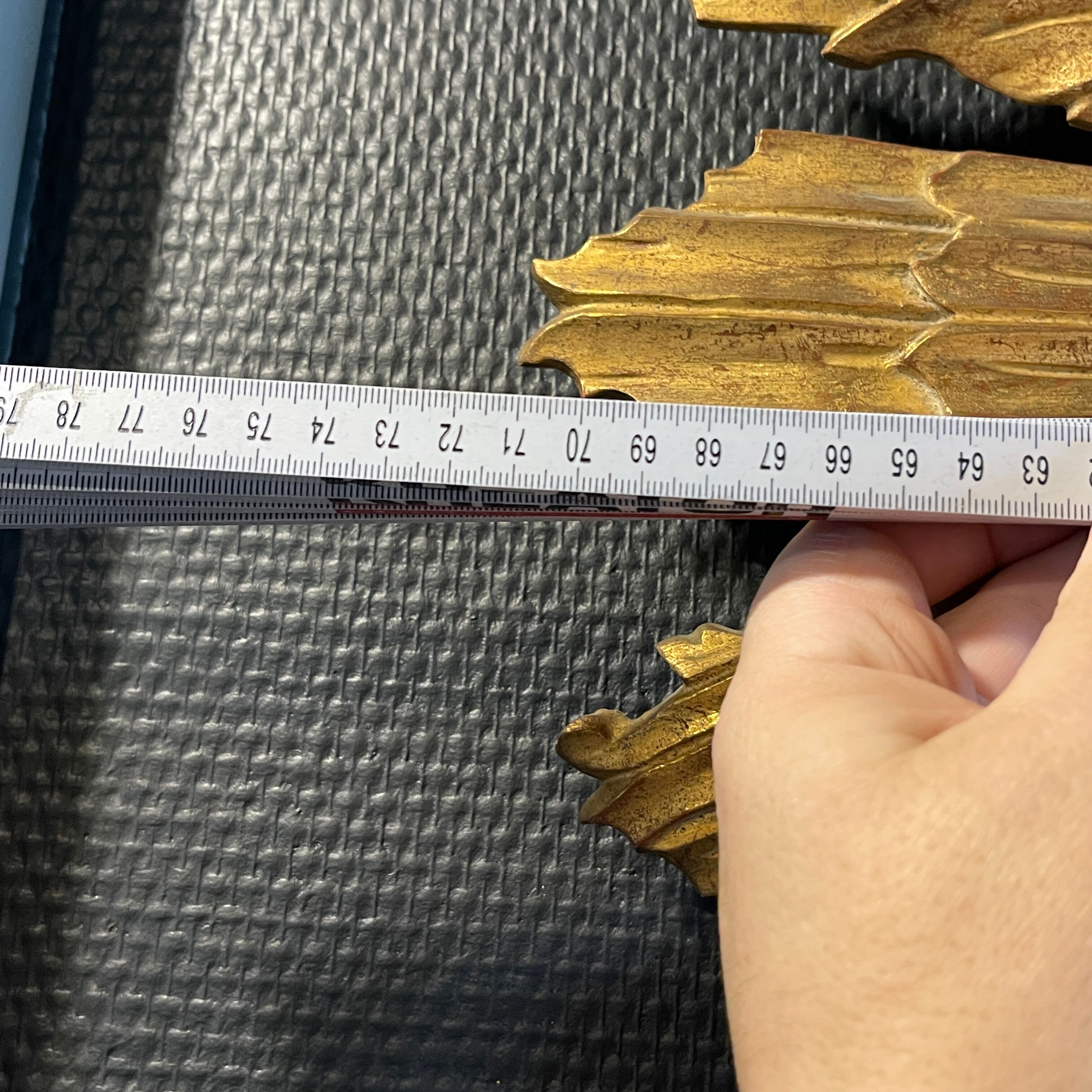 Miroir de sorcière, bois sculpté doré, ca 1950