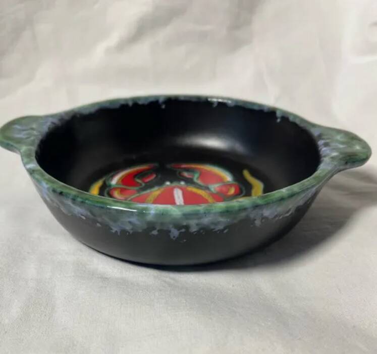 Shallow dish or ceramic serving dish by Gabriel Fourmaintraux.