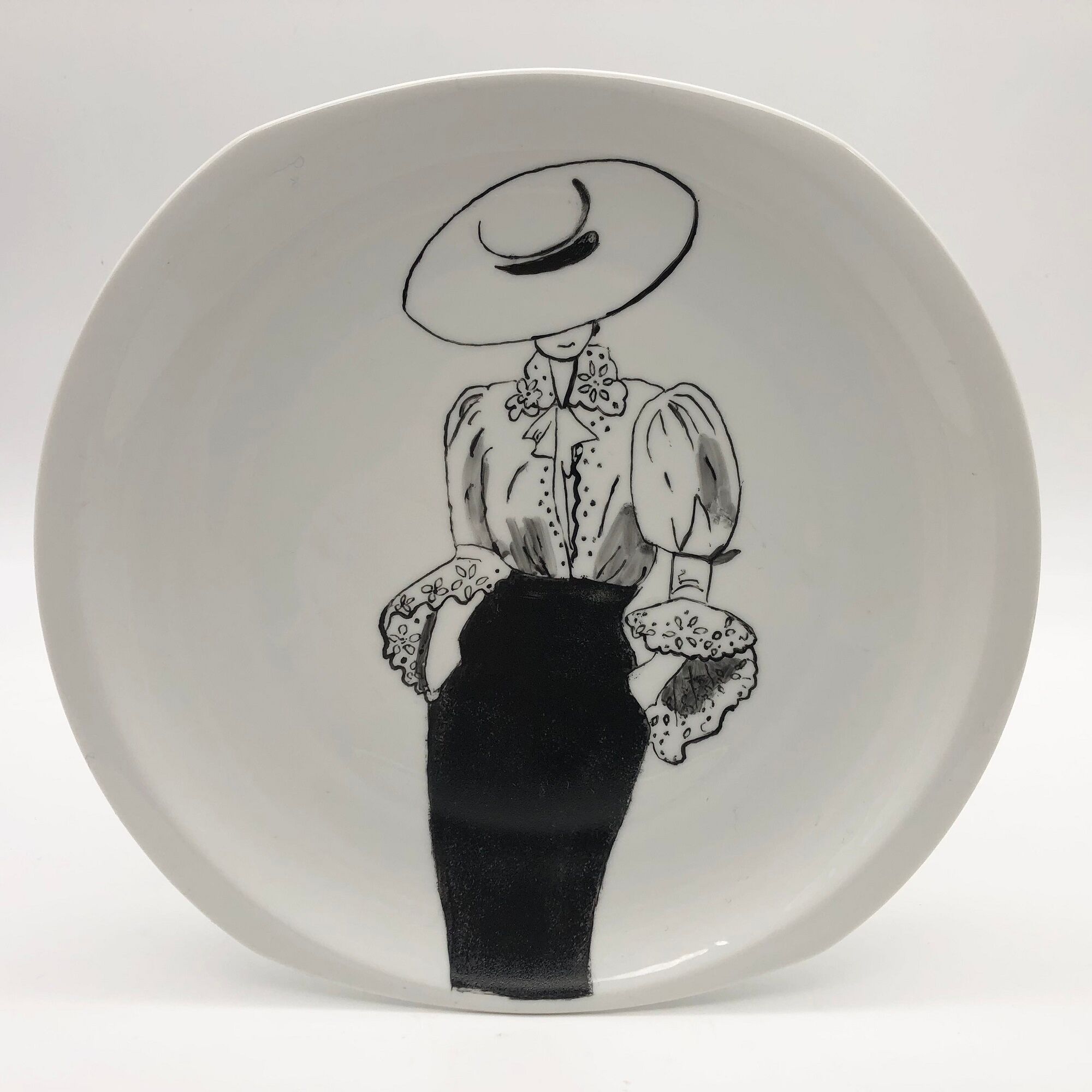 Fashion décor plate, B&C Limoges.