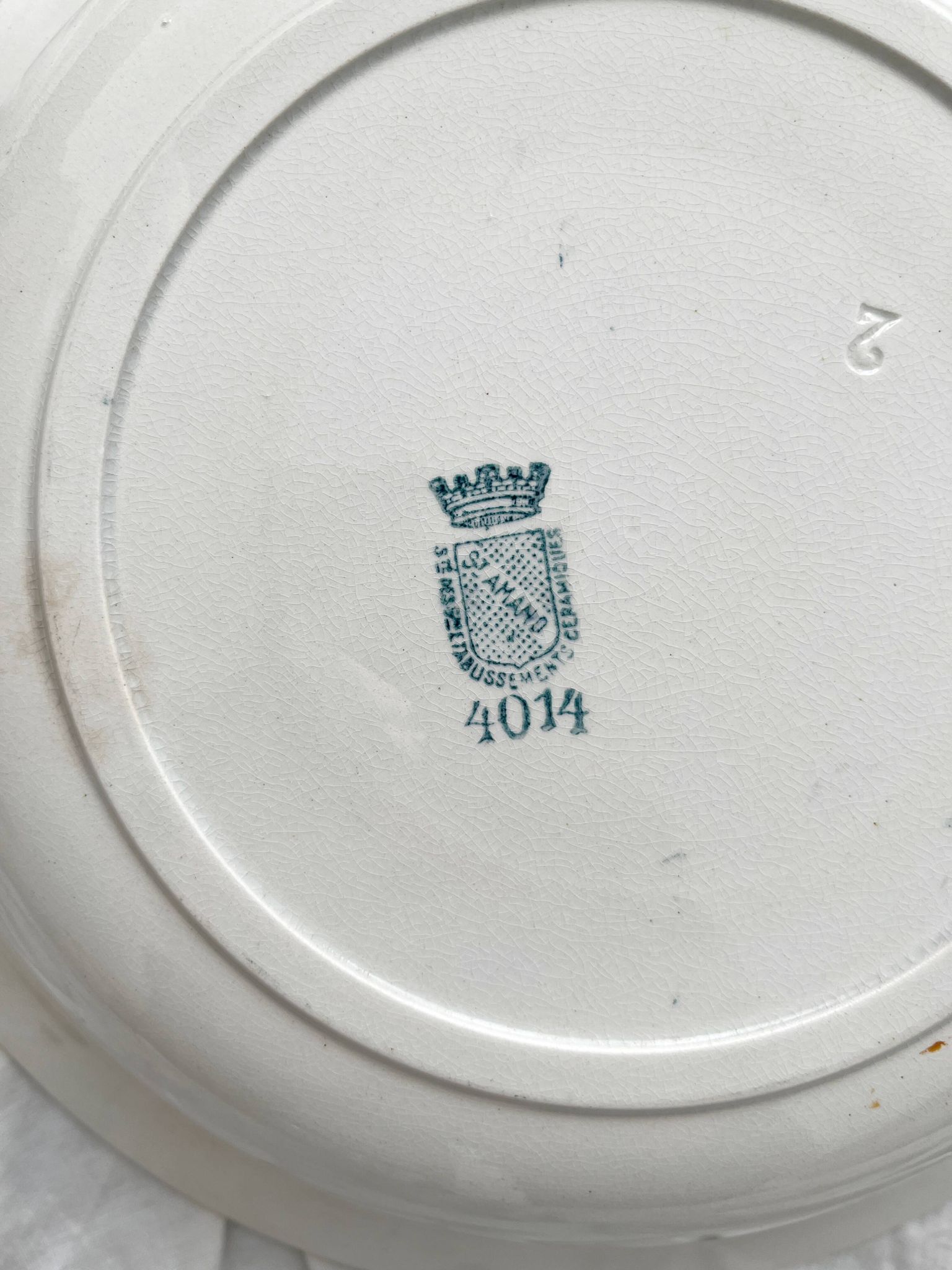 Ironstone dish, model 4014 Saint Amand