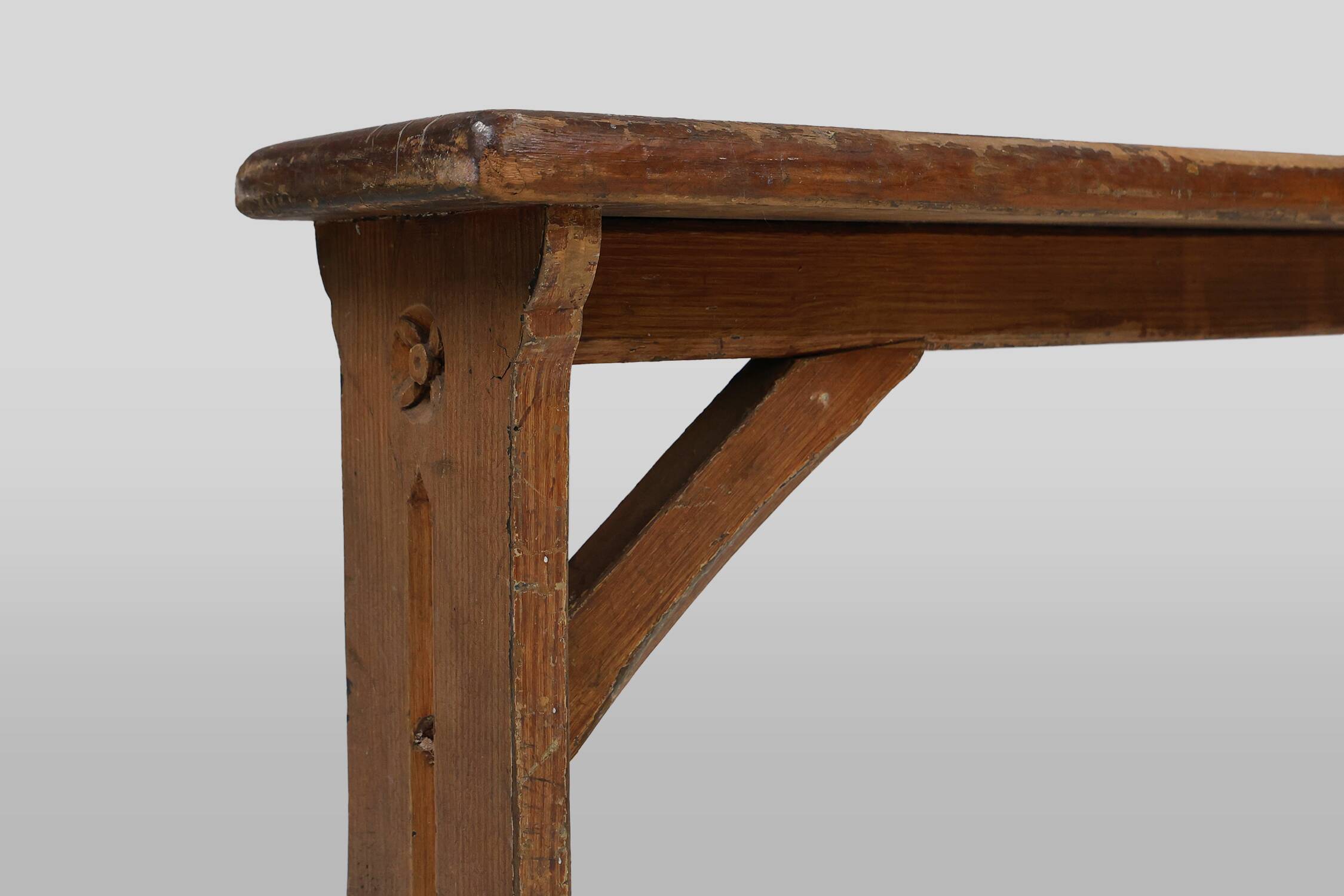 Rustic French bench in oak with carvings and nice patina, ca. 1850