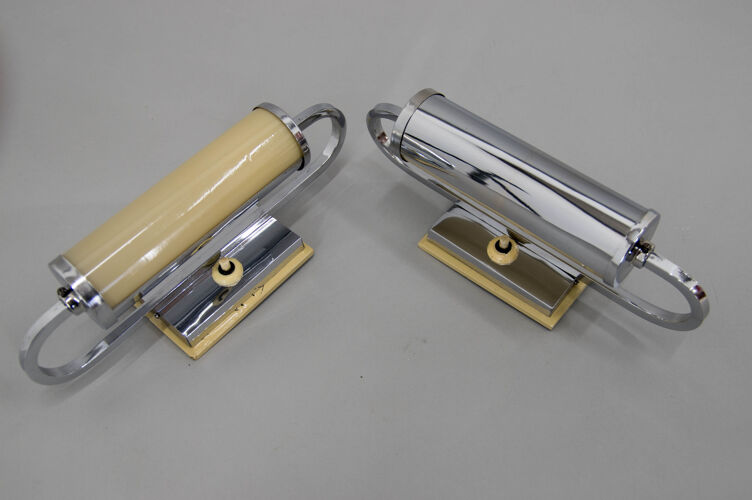 Pair of functionalist wall lights, 1930s