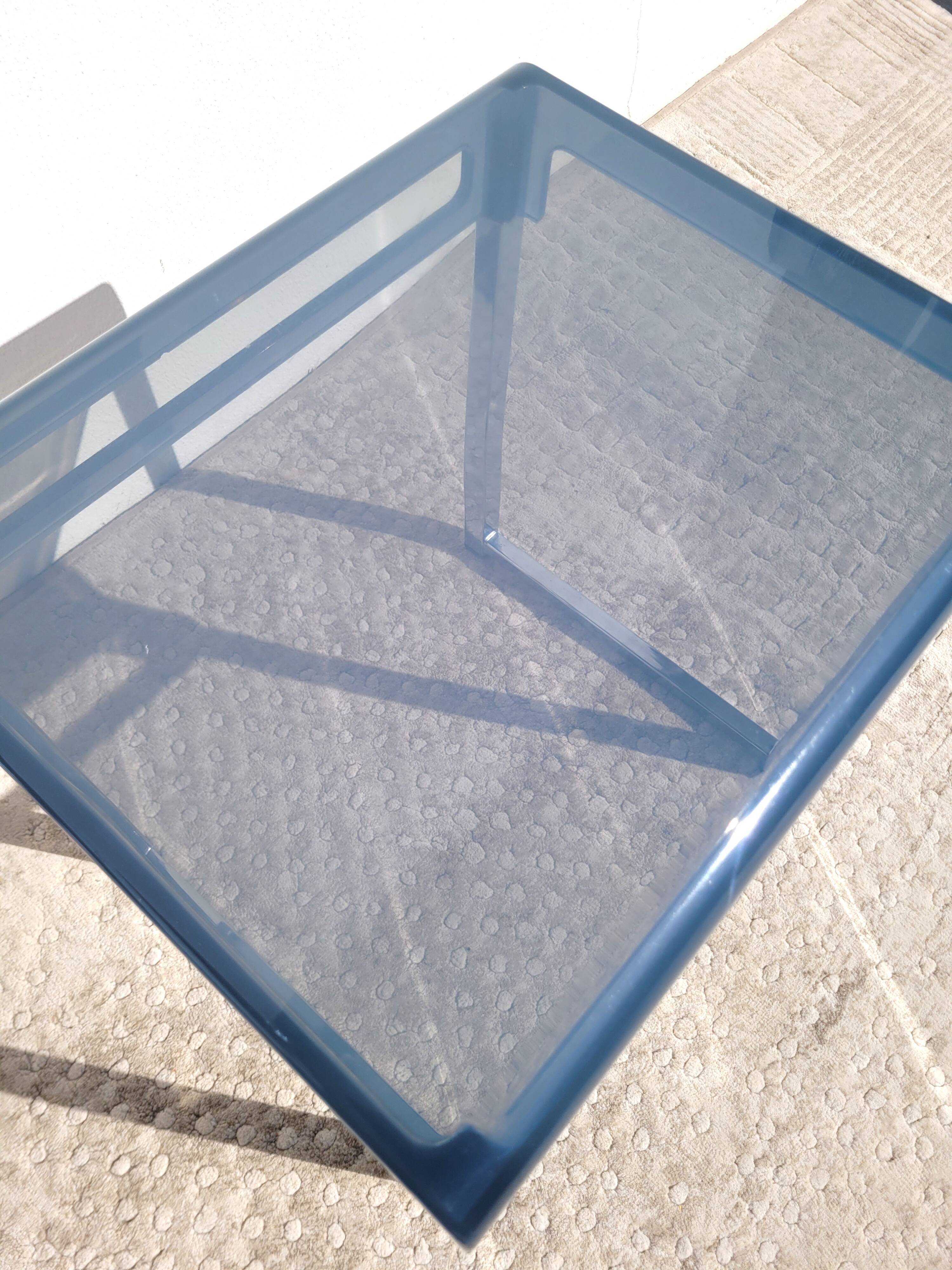 Bout de canapé plexiglas et chrome Space age