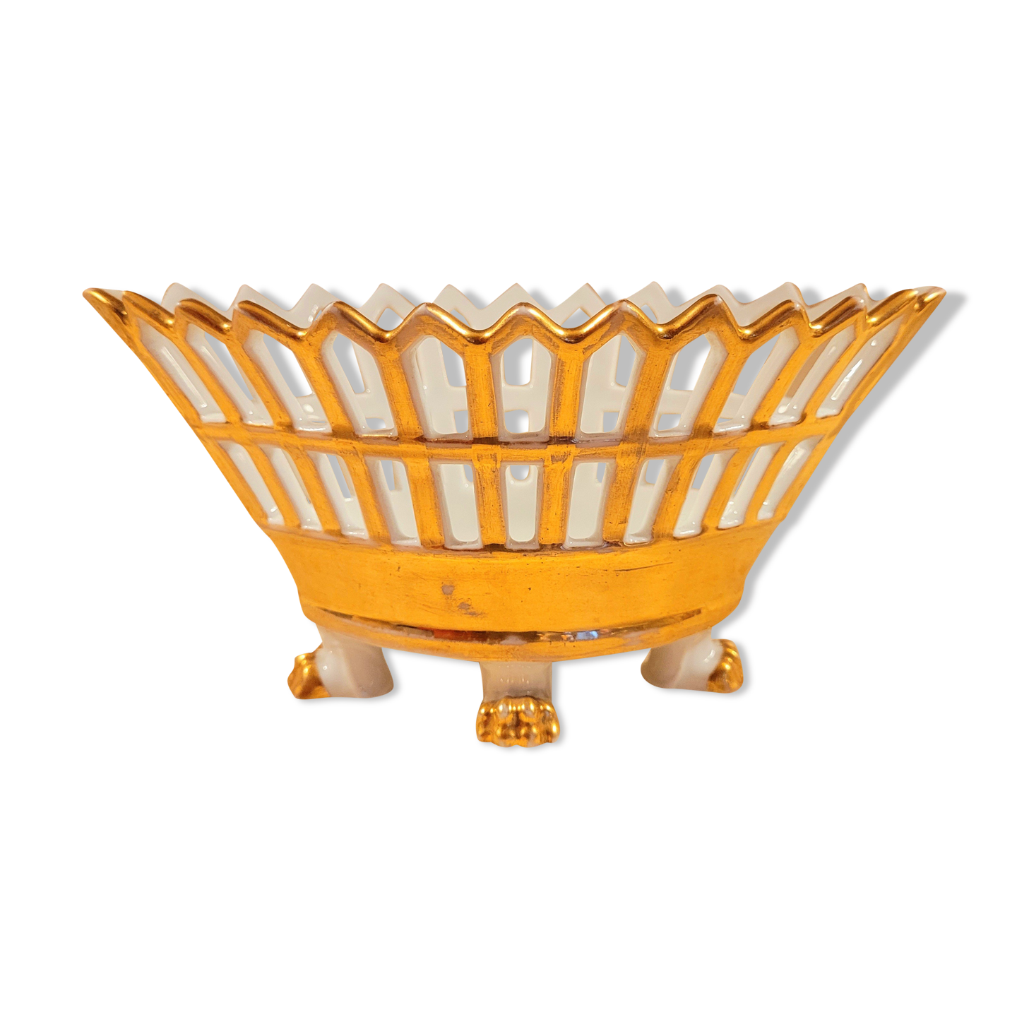 Old golden cut in vintage faience nineteenth century