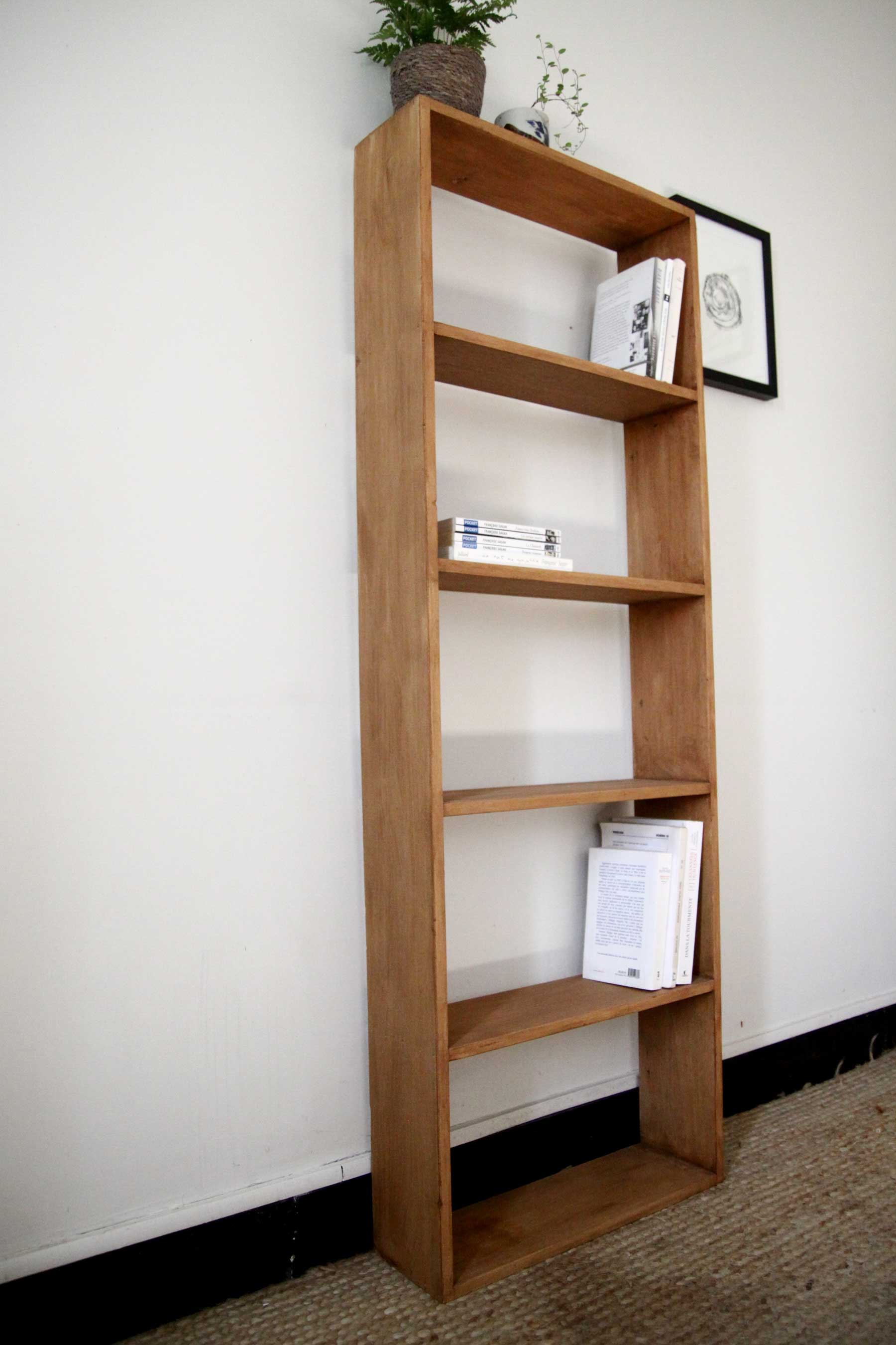 Solid wood bookcase shelf