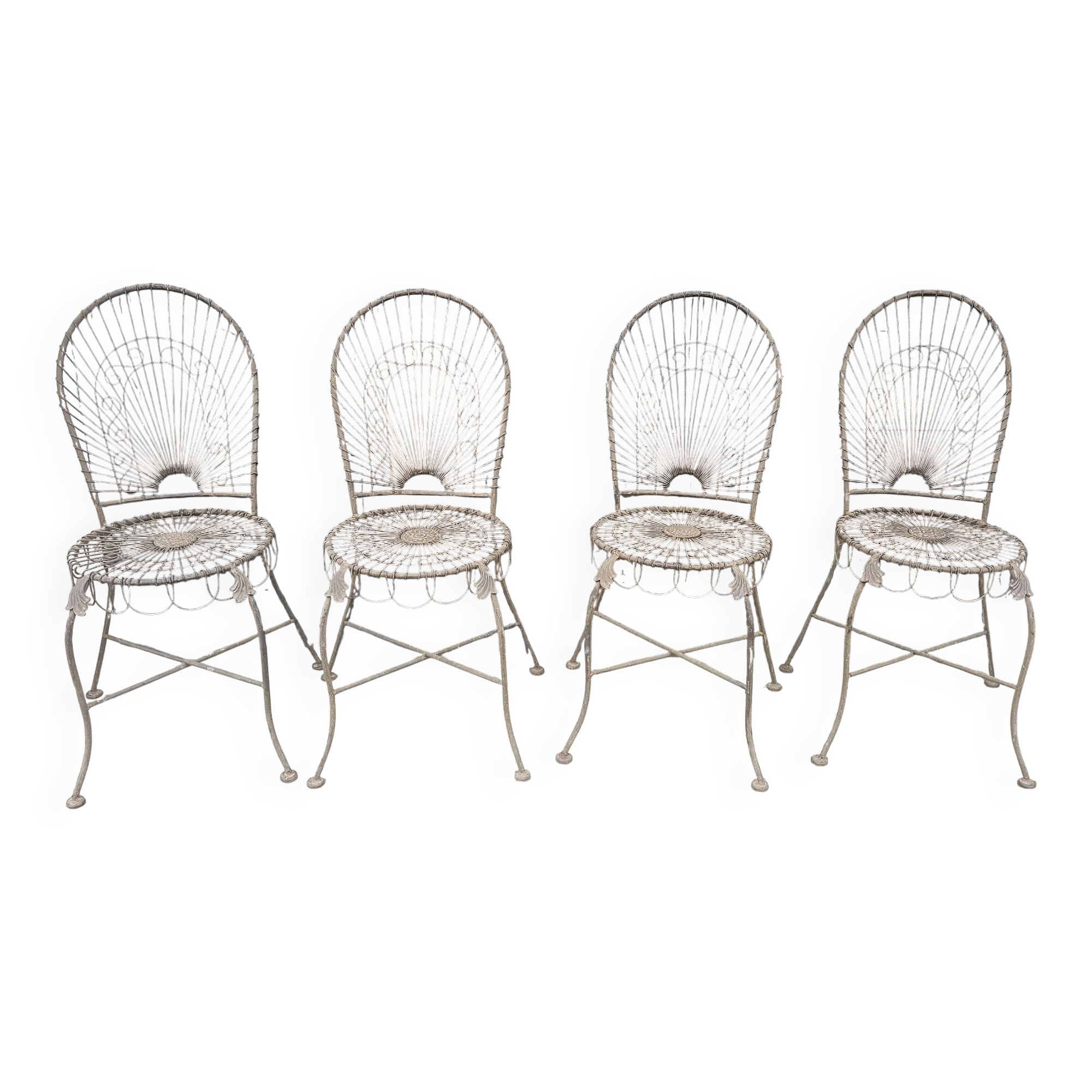 Chaises de jardin ajourées style John salterini
