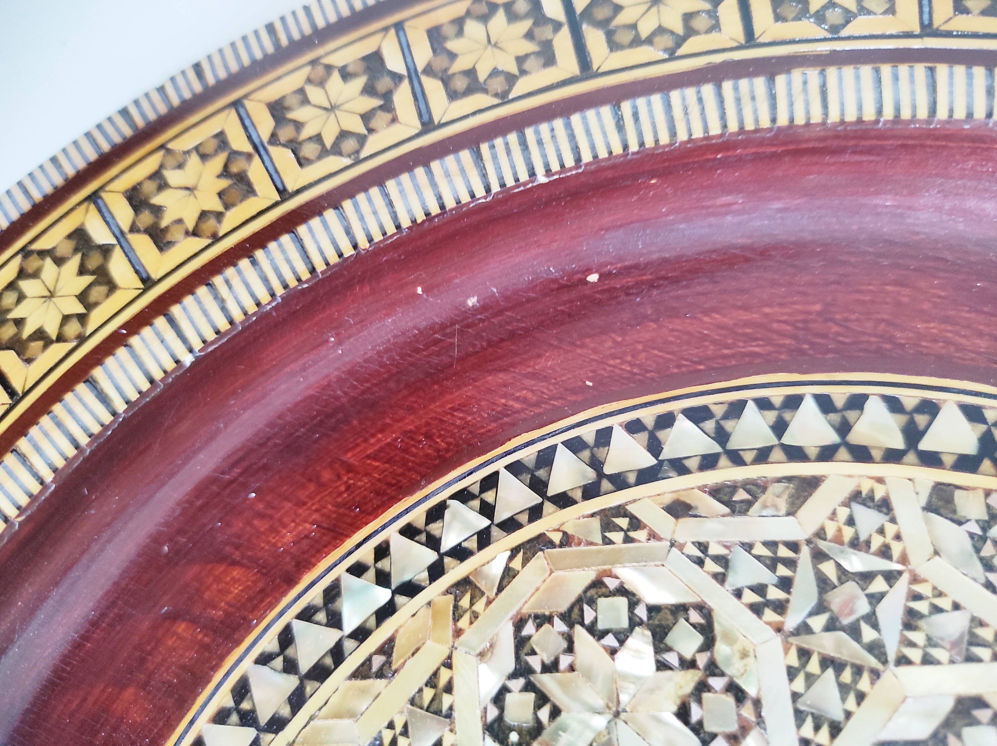 Wooden pocket emptier with mother-of-pearl marquetry