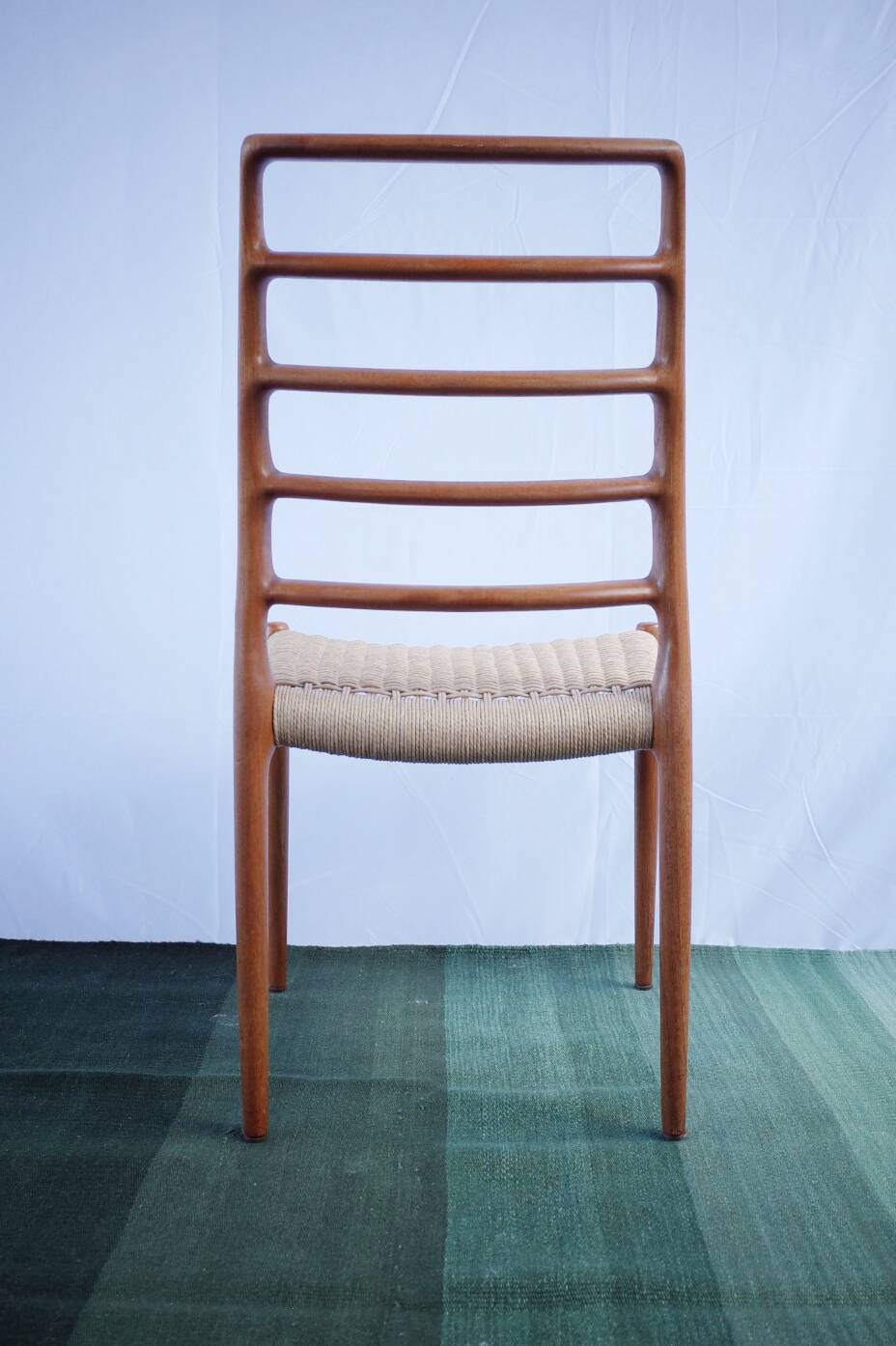 4 x danois Niels O. Møller sur teck, modèle 82