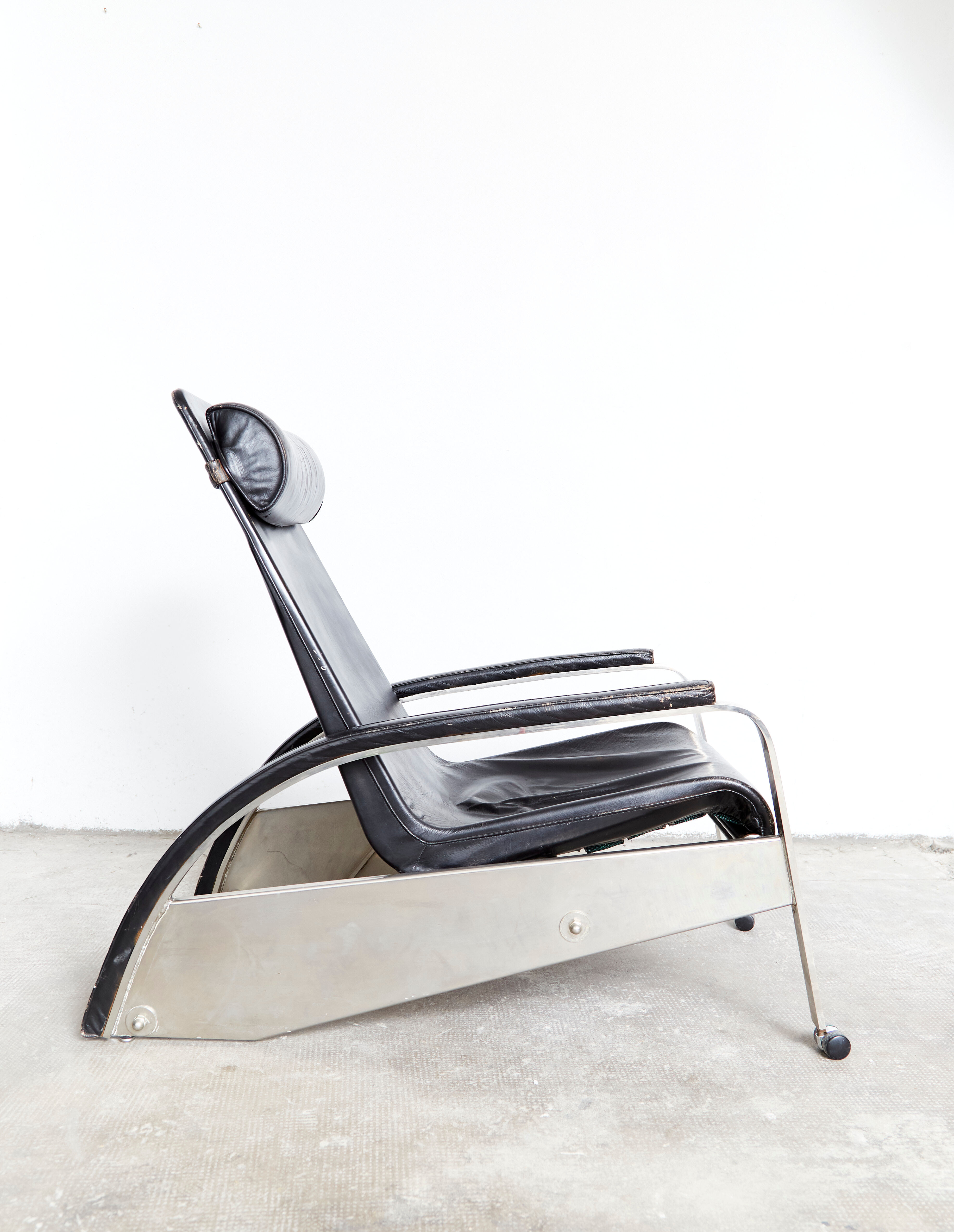Jean Prouvé lounge chair D80 "Grand Repos" for Tecta