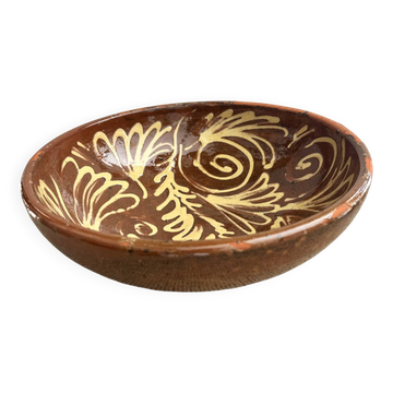 Glazed terracotta salad bowl