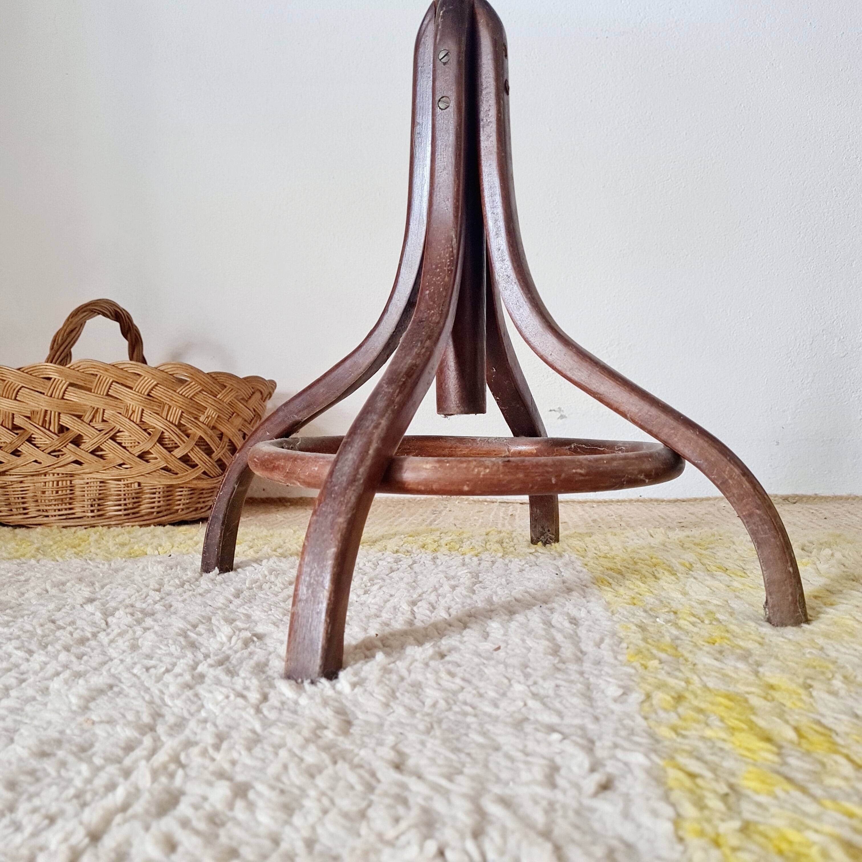Antique curved wooden coat rack in the Thonet style, 1875.