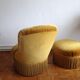 Fauteuil crapaud et pouf velours jaune