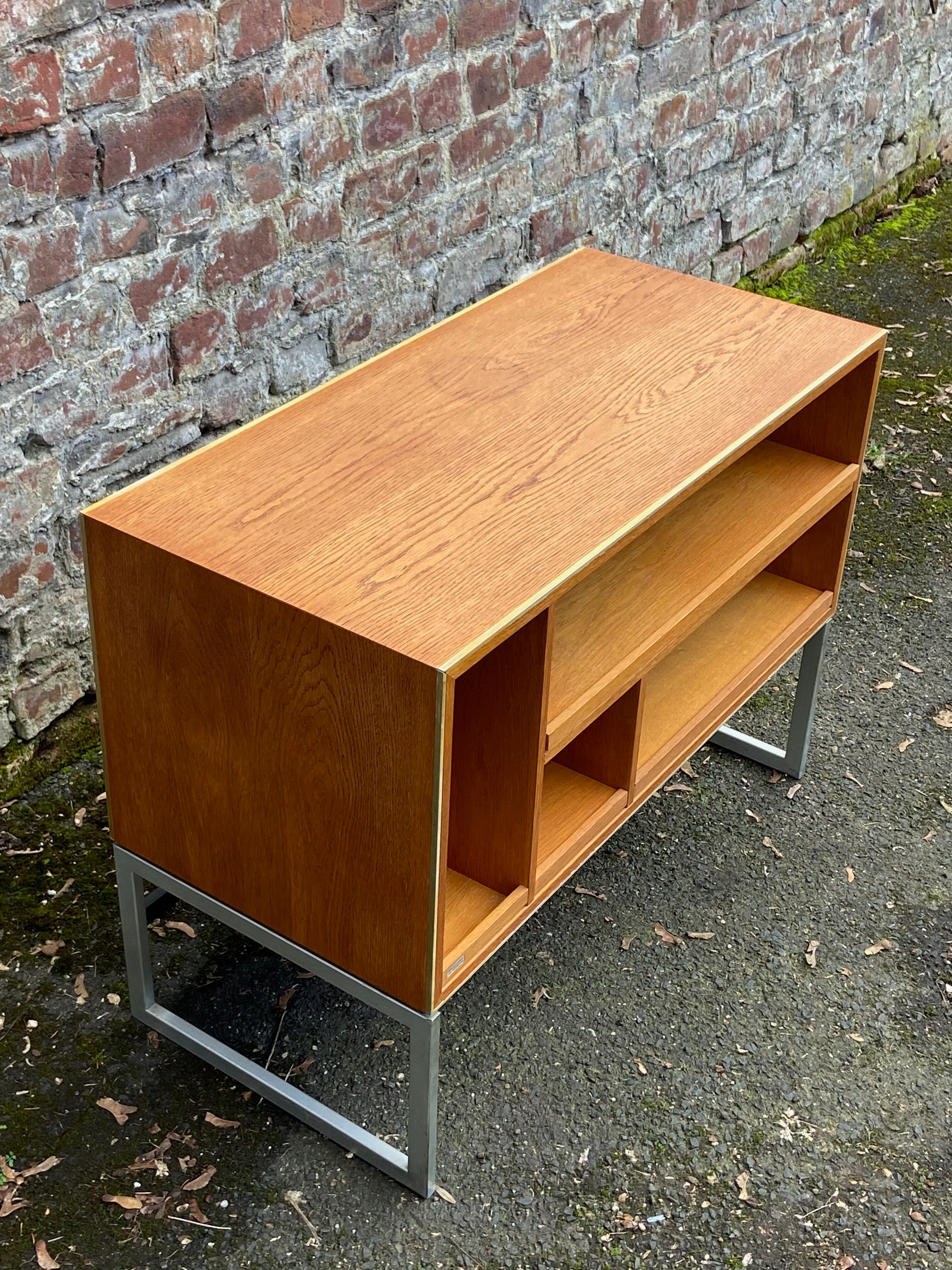 Oak sideboard MC30 by Jacob Jensen for Bang and Olufsen