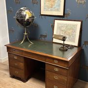 bureau de campagne antique