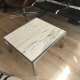 Table basse en marbre de Calacatta et structure  chromée circa 1975