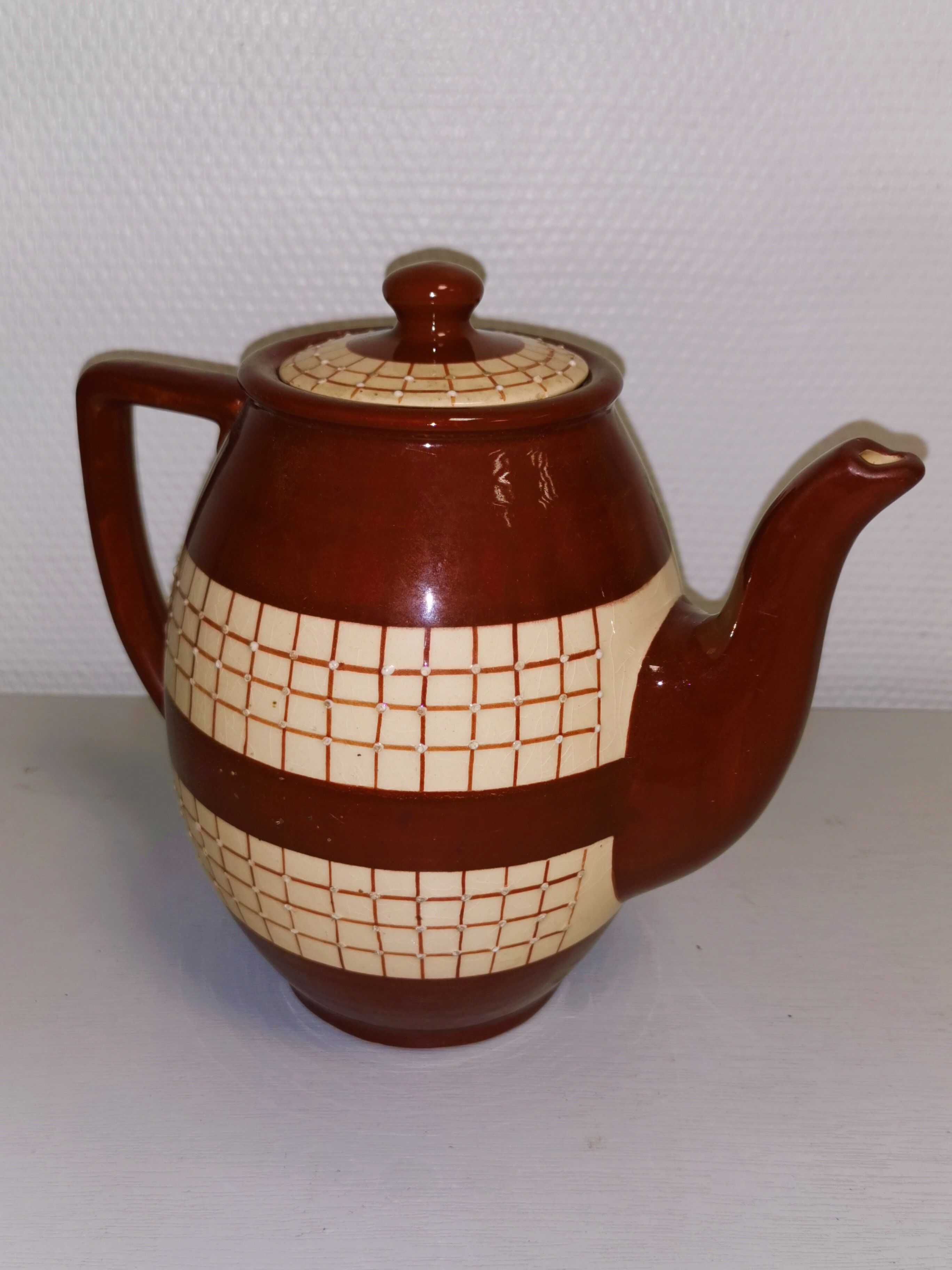 Vintage coffee maker, Faience de Longchamps