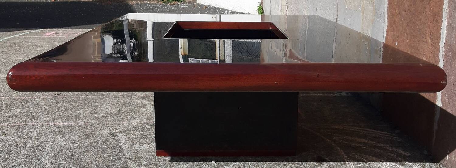 Signed coffee table (Jean Claude Mahey, 70s)