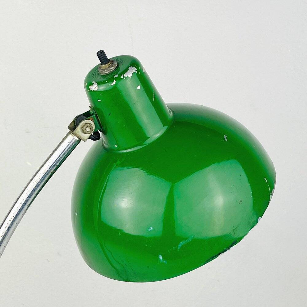 Industrial green metal desk lamp by A. Perazzone Torino, Italy, 1960s.