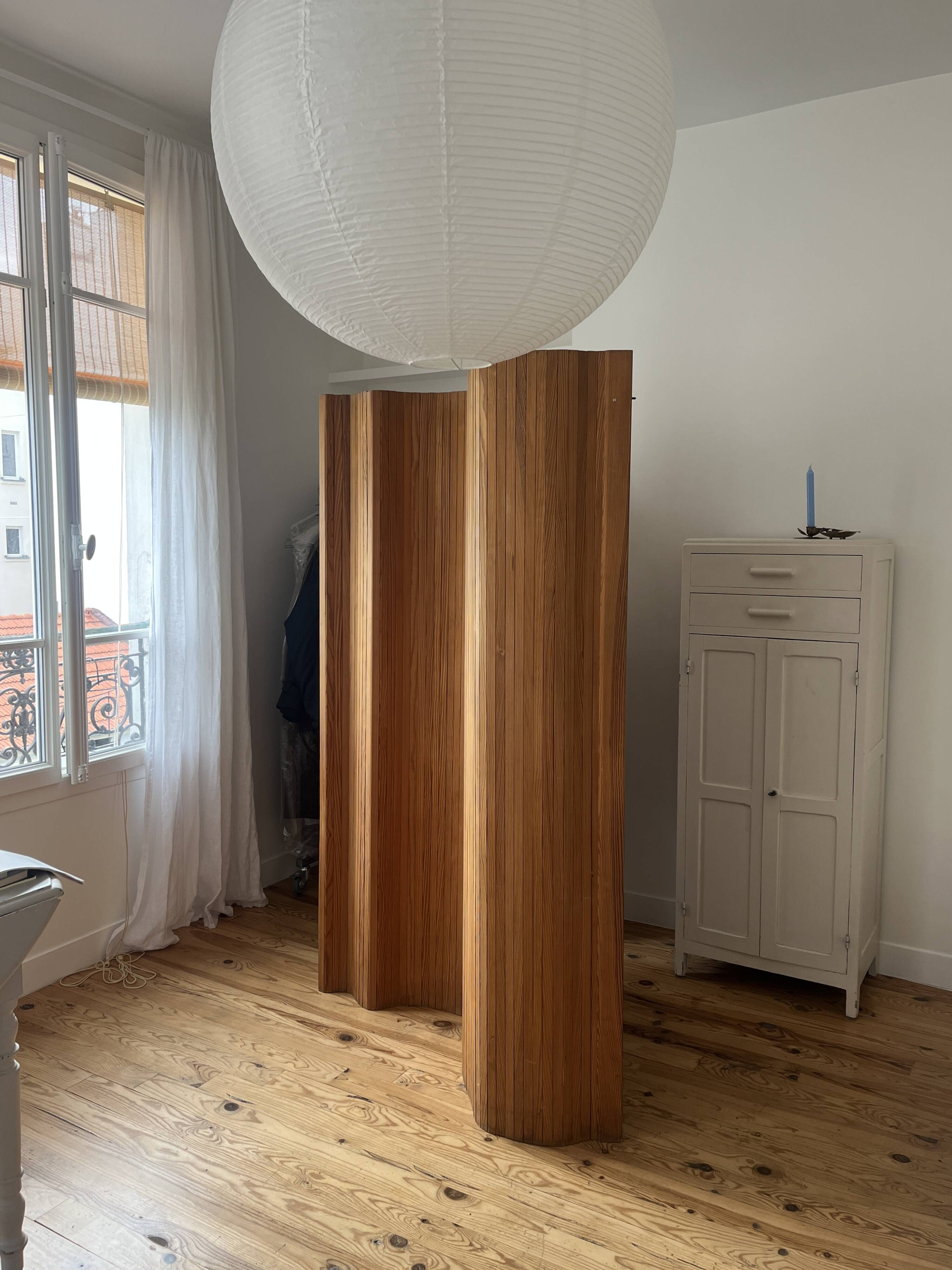 Wooden screen