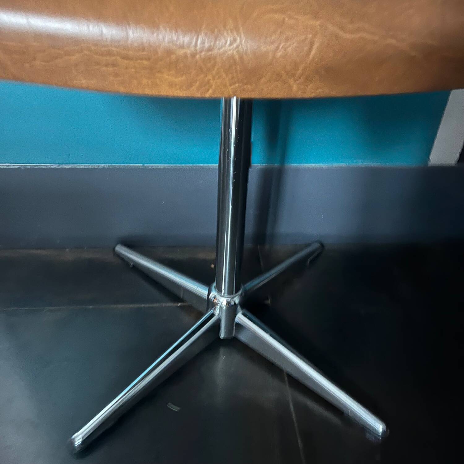 70s piano stool