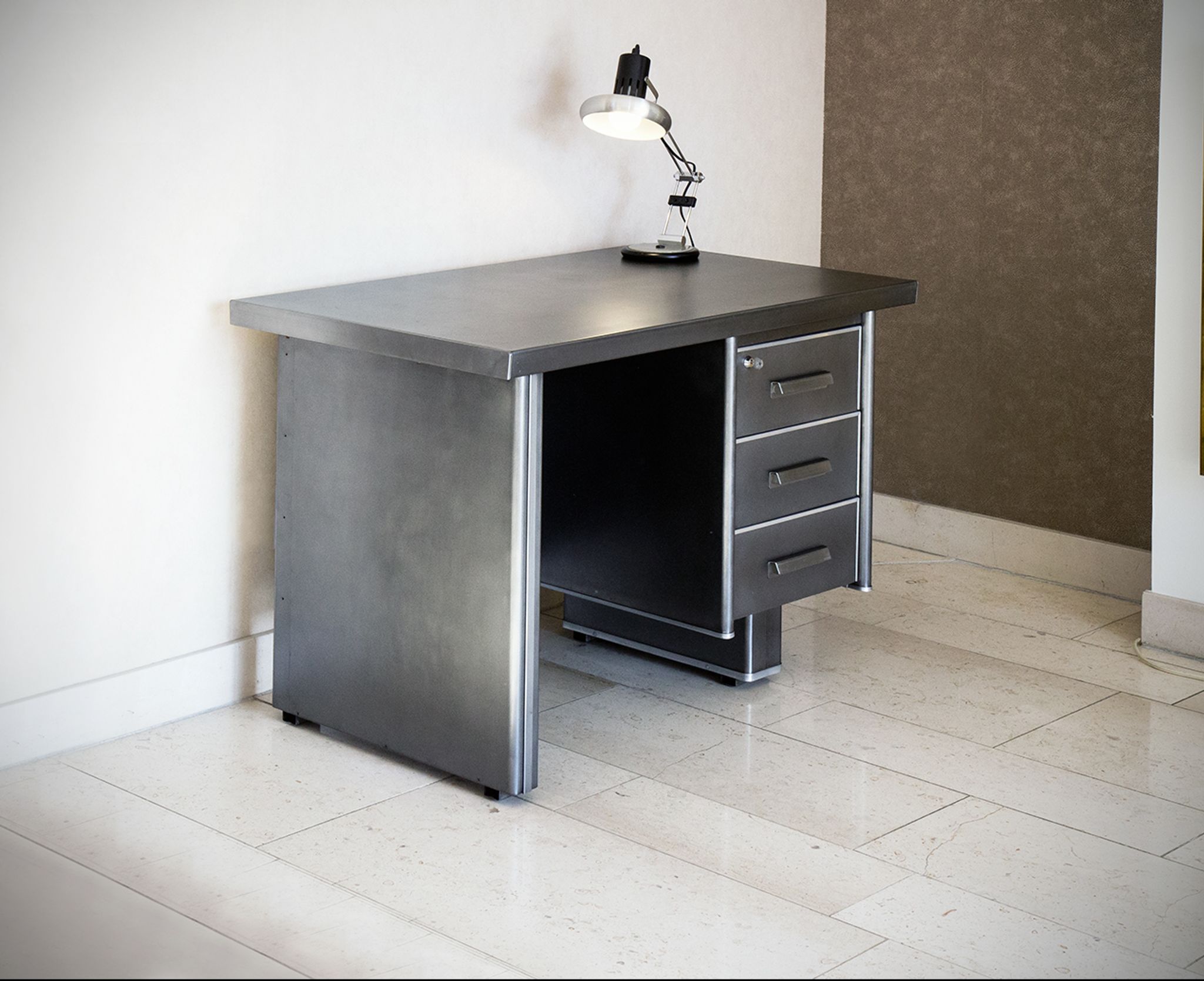 Desk Industrial year 60