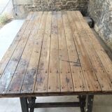 Àncienne table d’atelier sur tréteaux