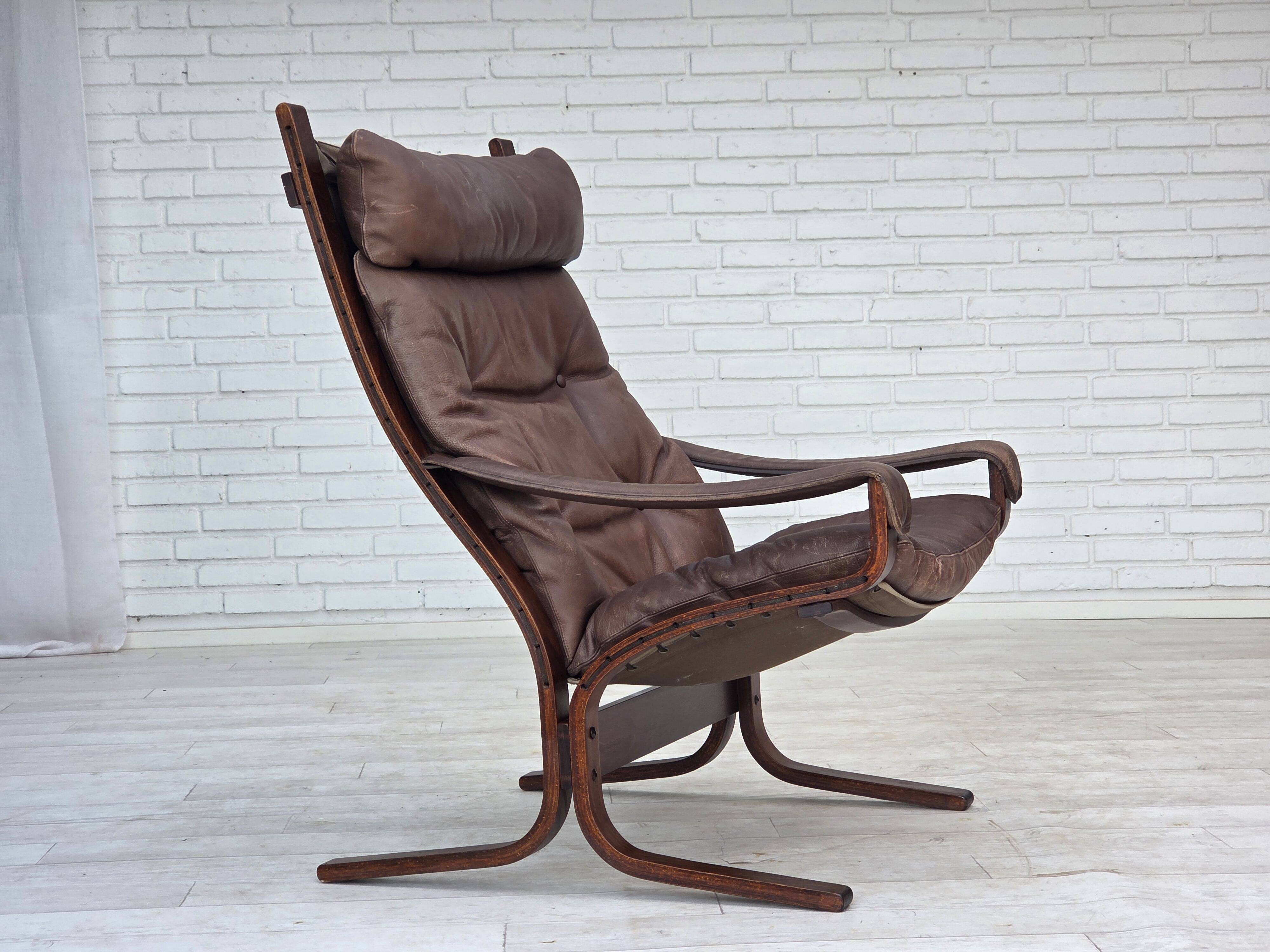 1970s, Norwegian design by Ingmar Relling for Westnofa, model "Siesta".