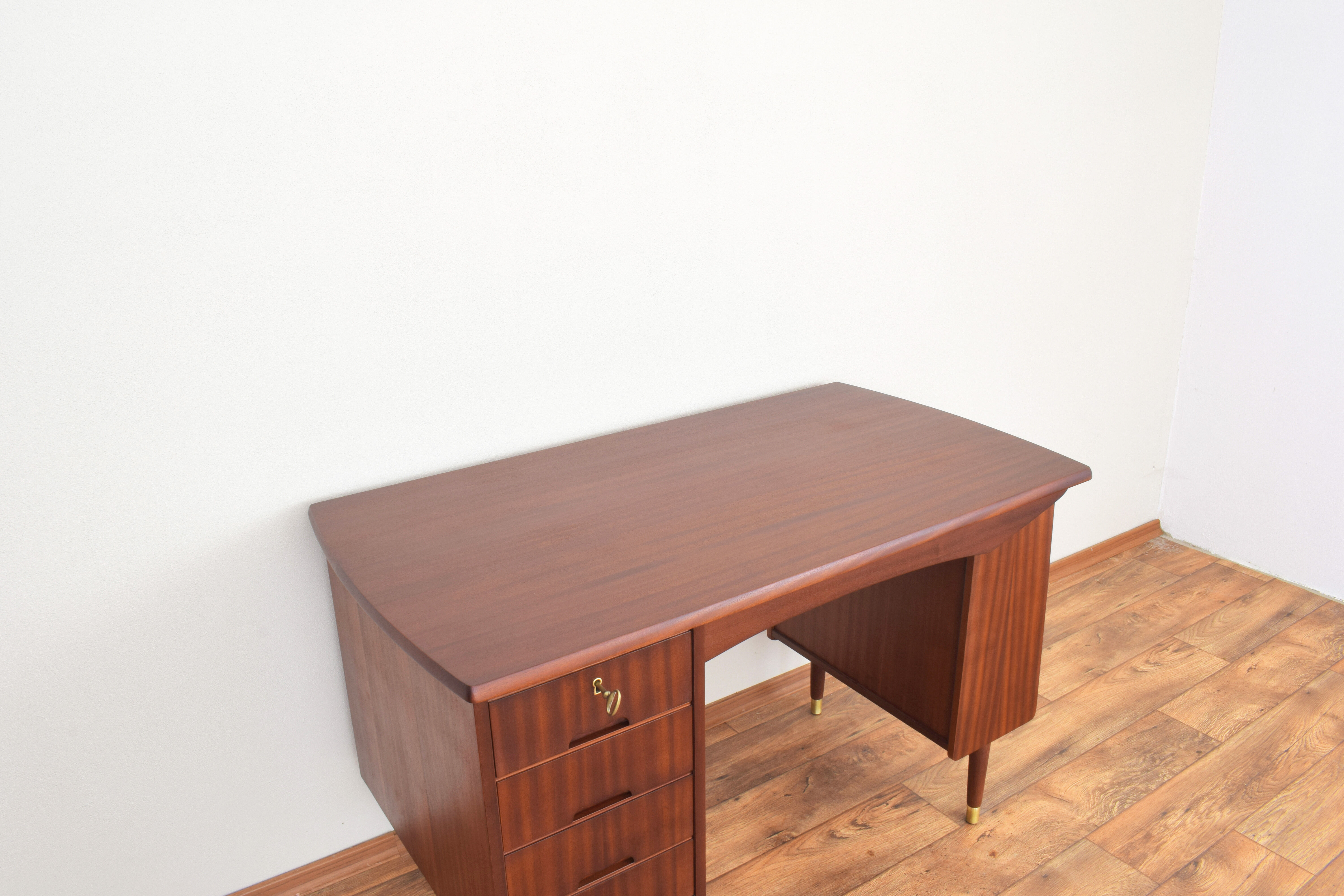 Mid-century norwegian teak desk model 44 from Brødrene Jåtogs Møbelfabrikk, 1950s.