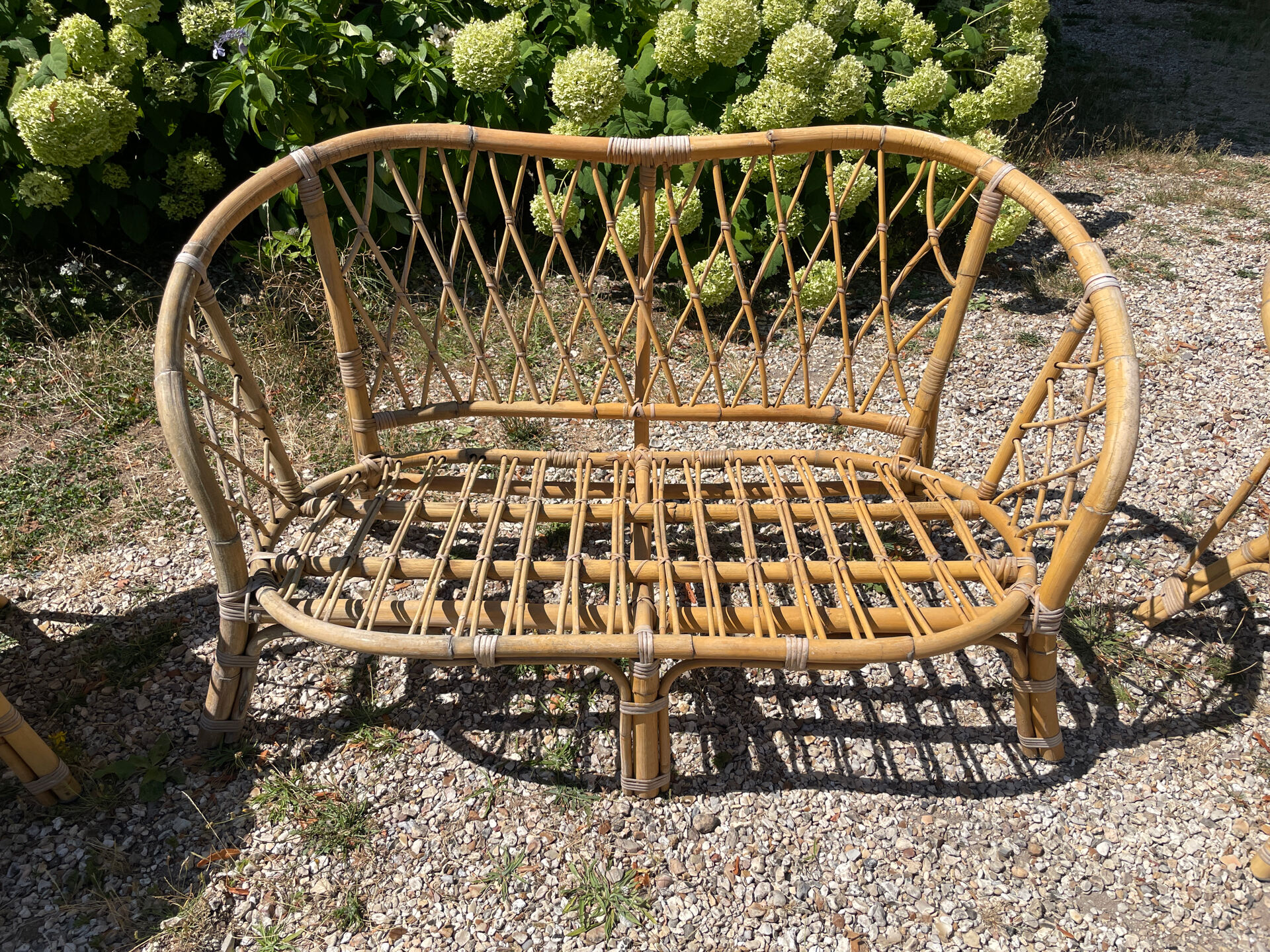Rattan lounge
